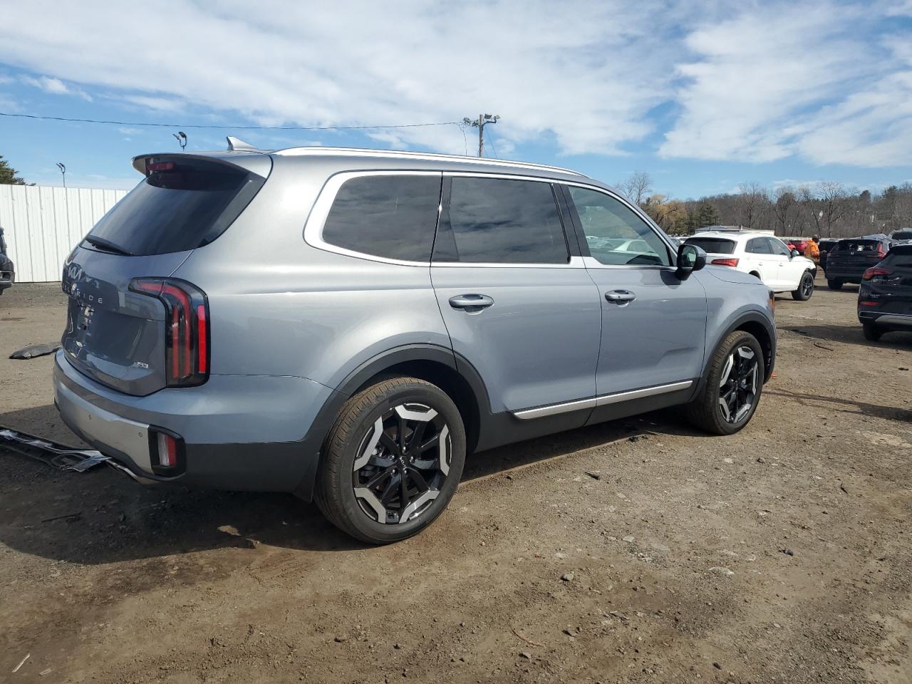 2024 Kia Telluride - Image 3
