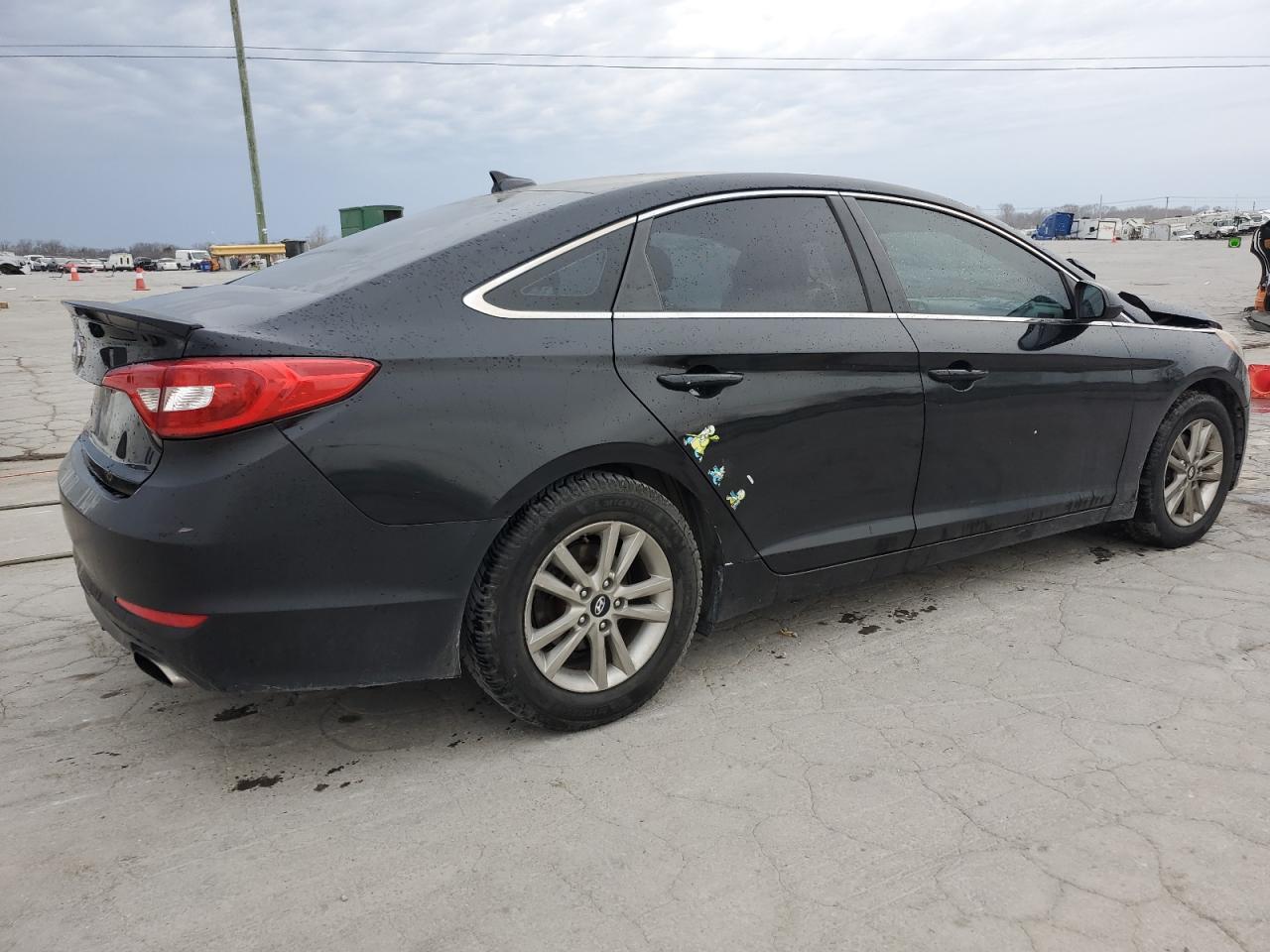 2015 Hyundai Sonata - Image 3