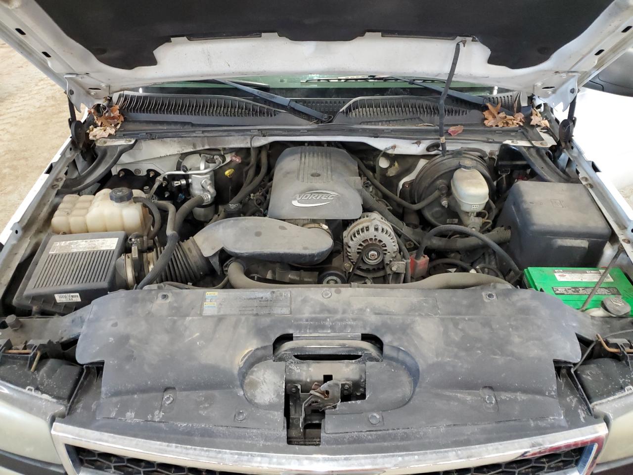 2006 Chevrolet Silverado - Image 11