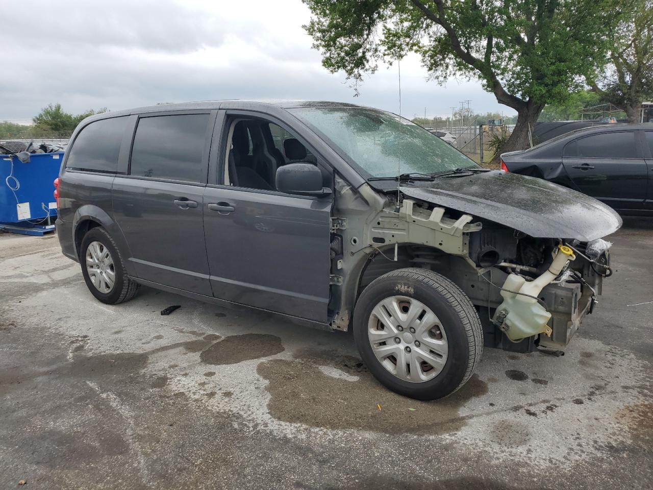2019 Dodge Caravan - Image 4