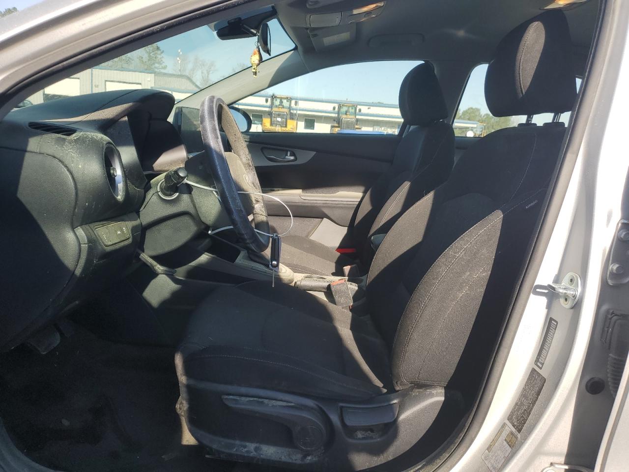 2021 Kia Forte - Image 7