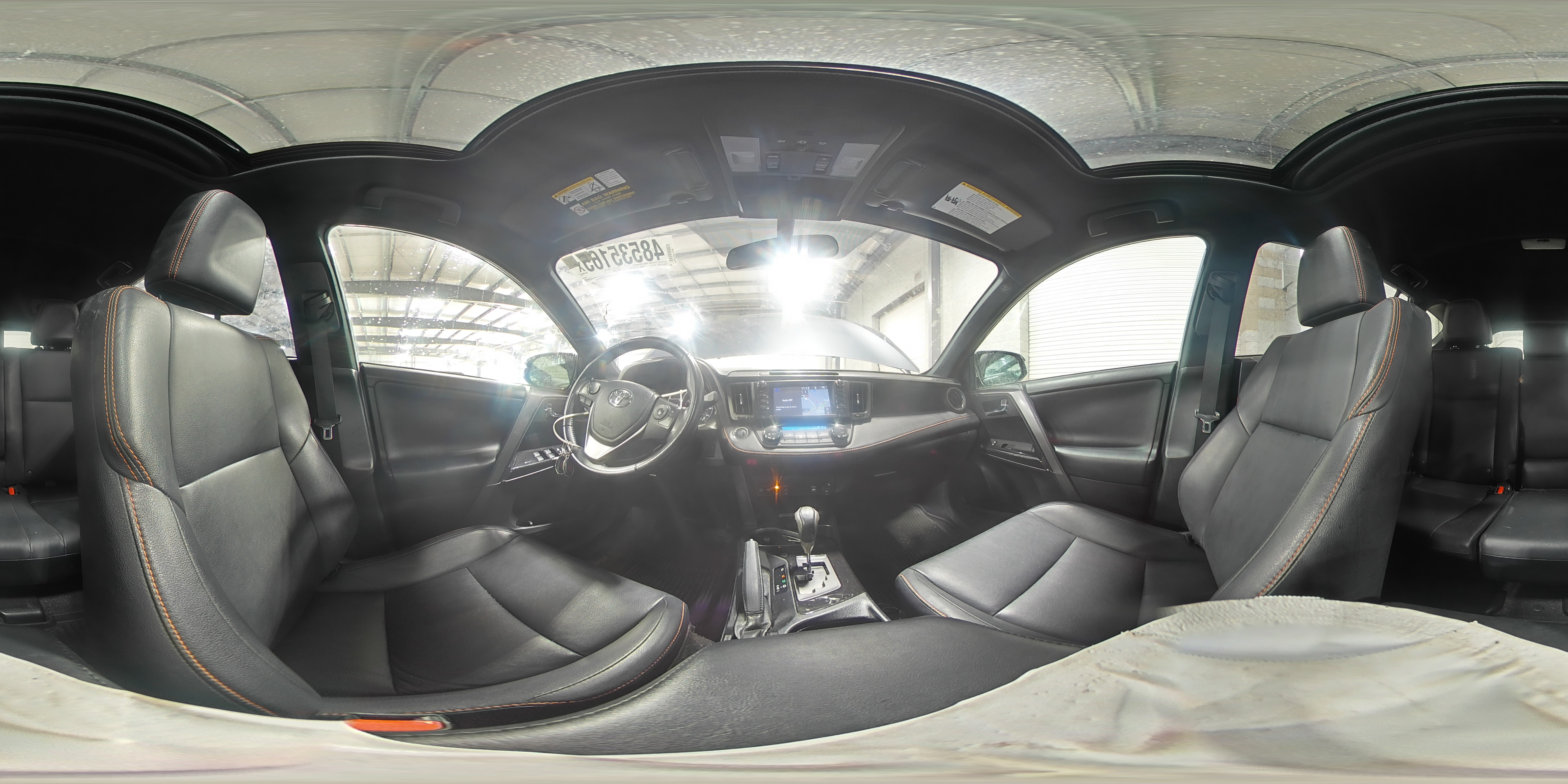2016 Toyota RAV 4 - Image 15