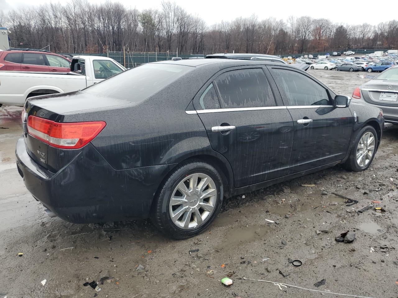 2010 Lincoln MKZ - Image 3