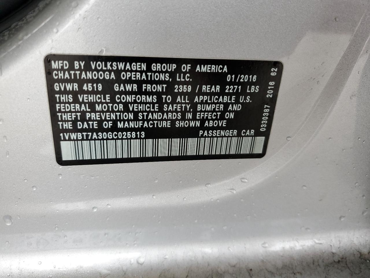 2016 Volkswagen Passat - Image 12