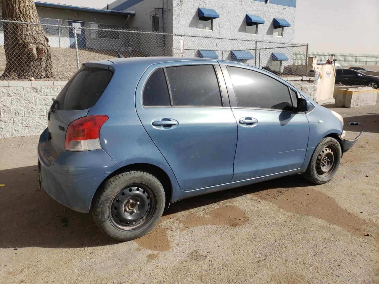 2009 Toyota Yaris - Image 3