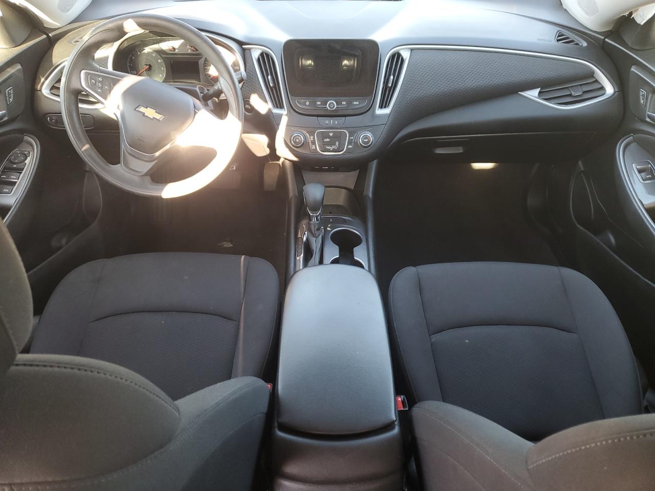 2023 Chevrolet Malibu - Image 8