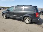 2010 Chrysler Town & Country Touring de vânzare în Brookhaven, NY - Minor Dent/Scratches
