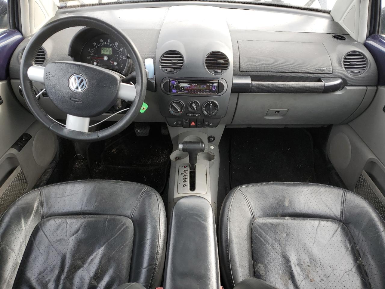 2001 Volkswagen Beetle - Image 8