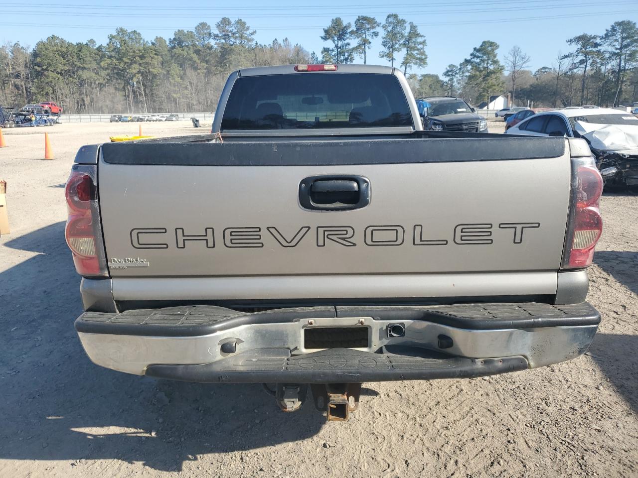 2006 Chevrolet Silverado - Image 6
