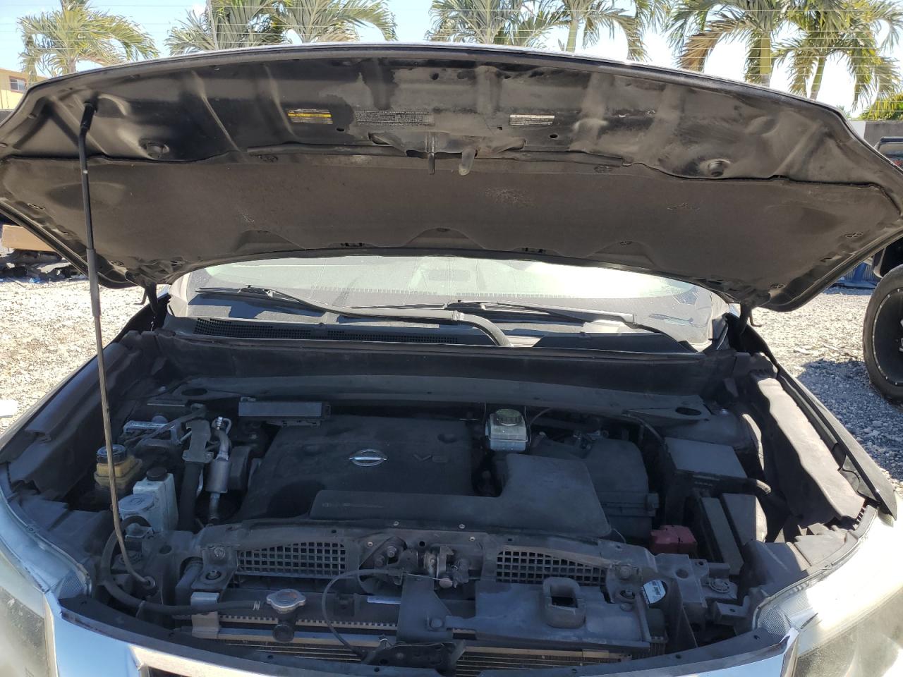 2015 Nissan Pathfinder - Image 12