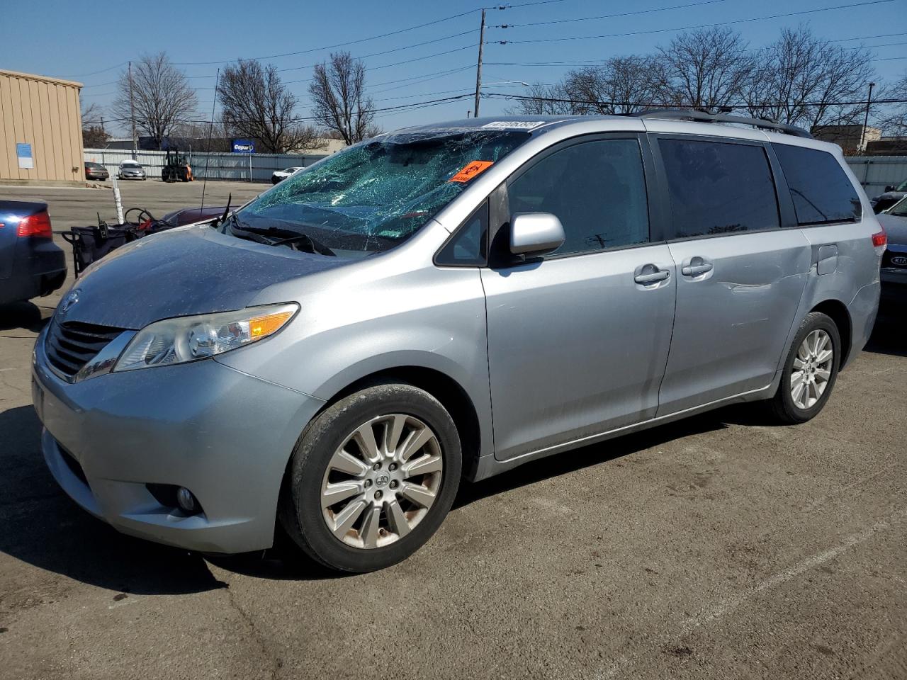 2013 Toyota Sienna - Image 1