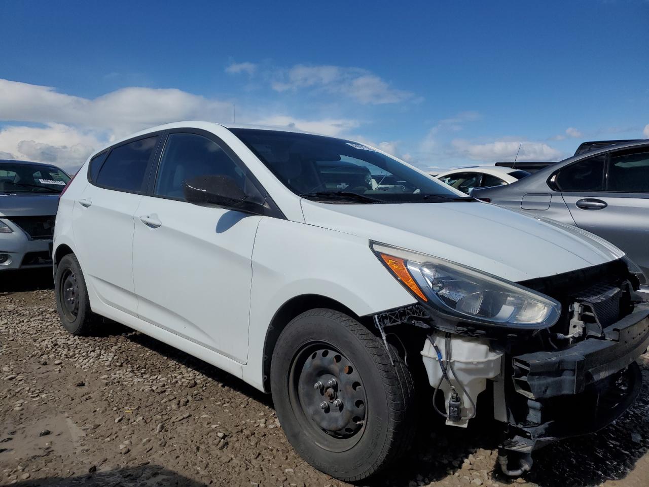 2015 Hyundai Accent - Image 4