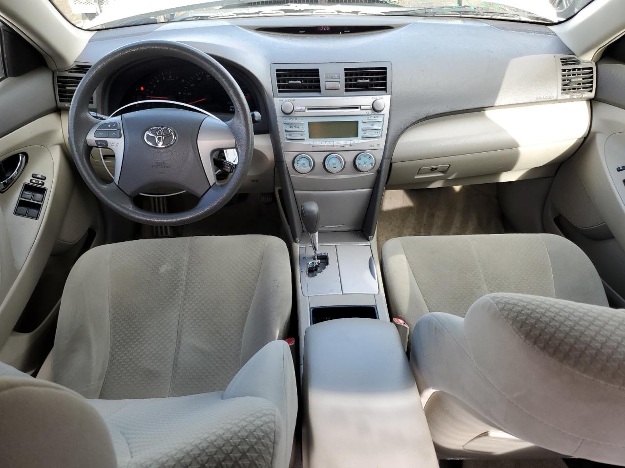 2009 Toyota Camry - Image 8