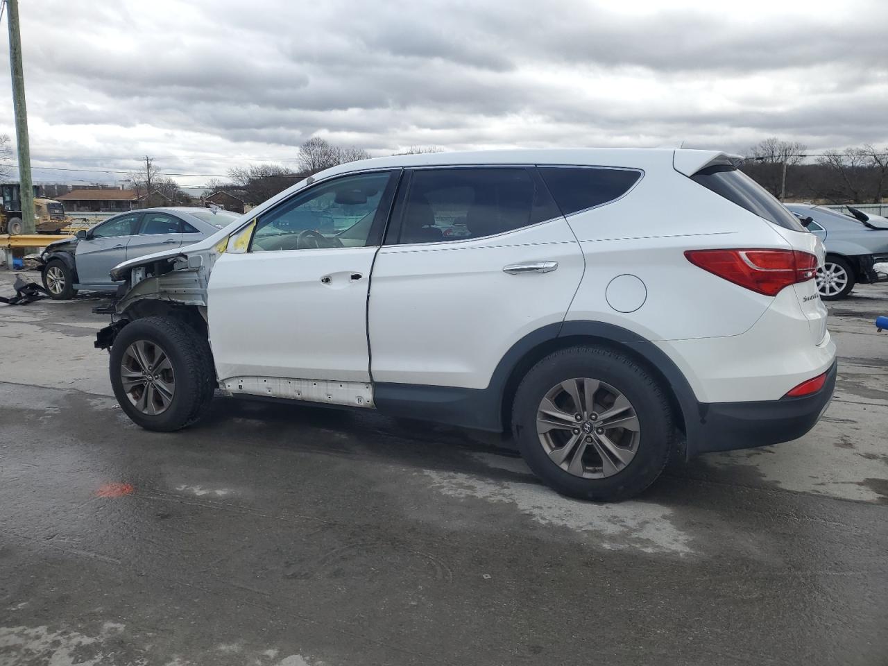 2013 Hyundai Santa Fe - Image 2