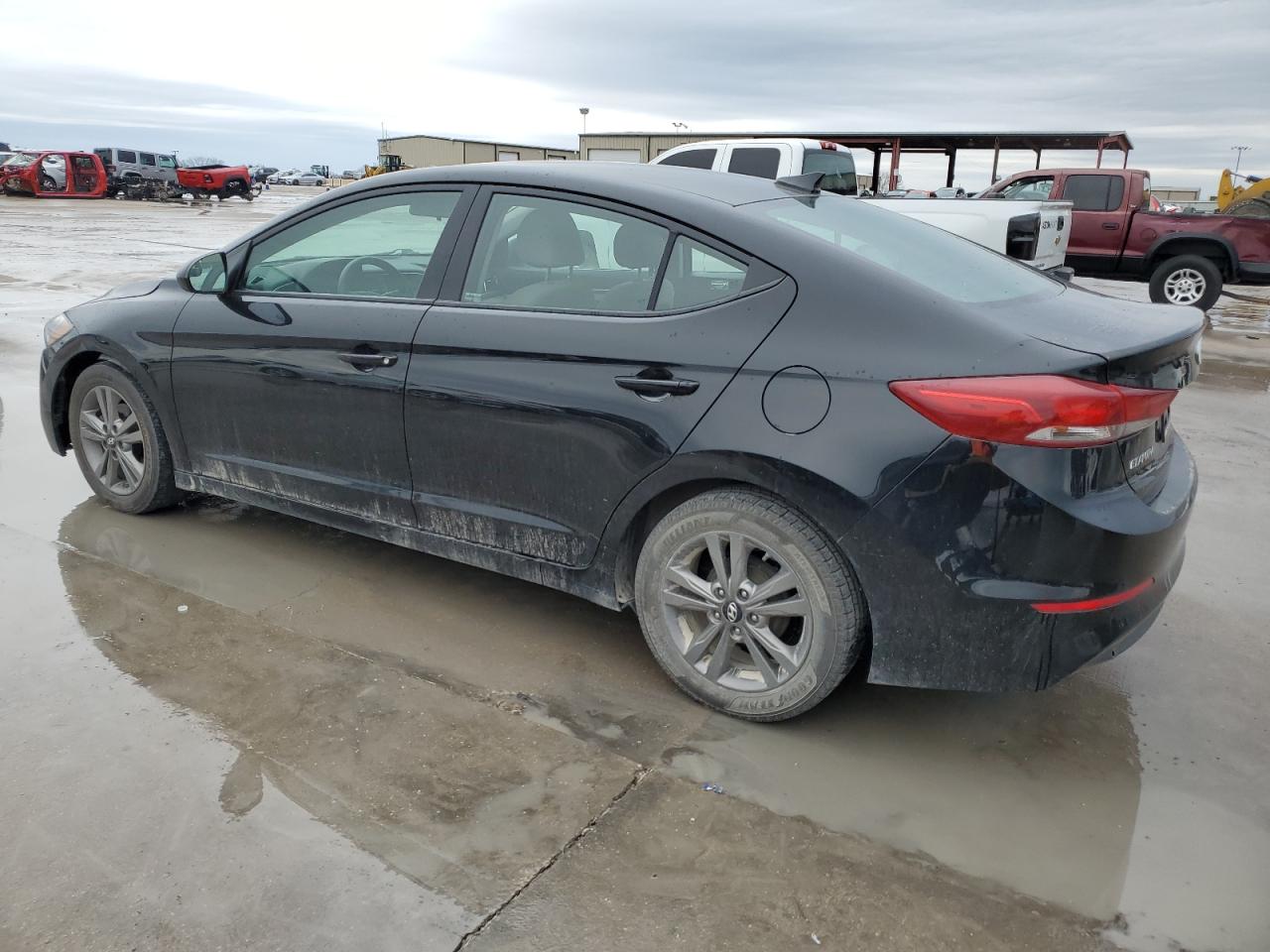 2017 Hyundai Elantra - Image 2