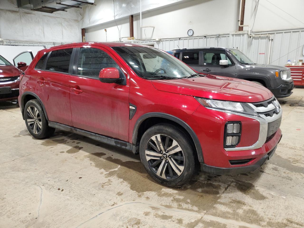 2020 Mitsubishi Outlander - Image 4