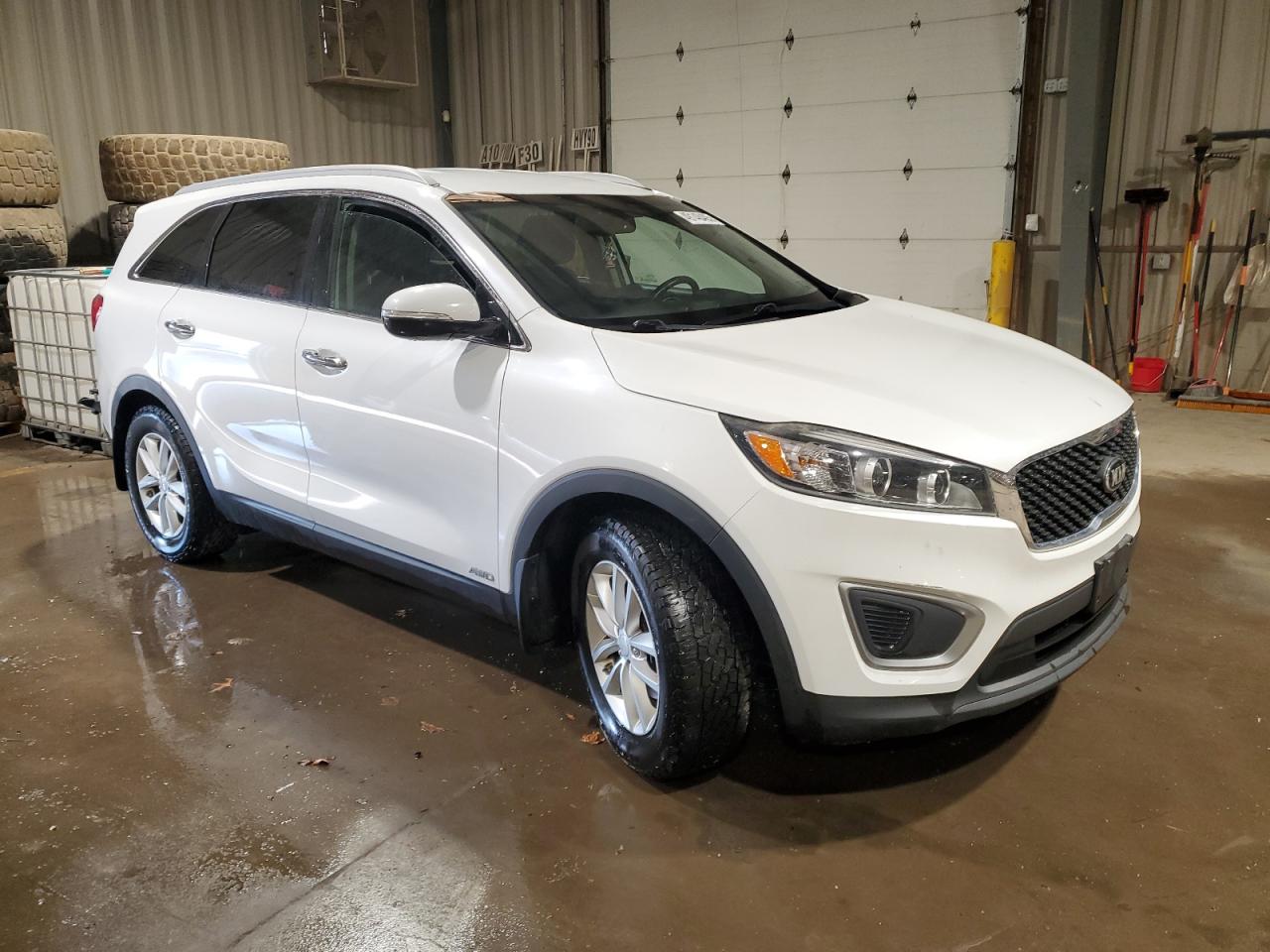 2016 Kia Sorento - Image 4
