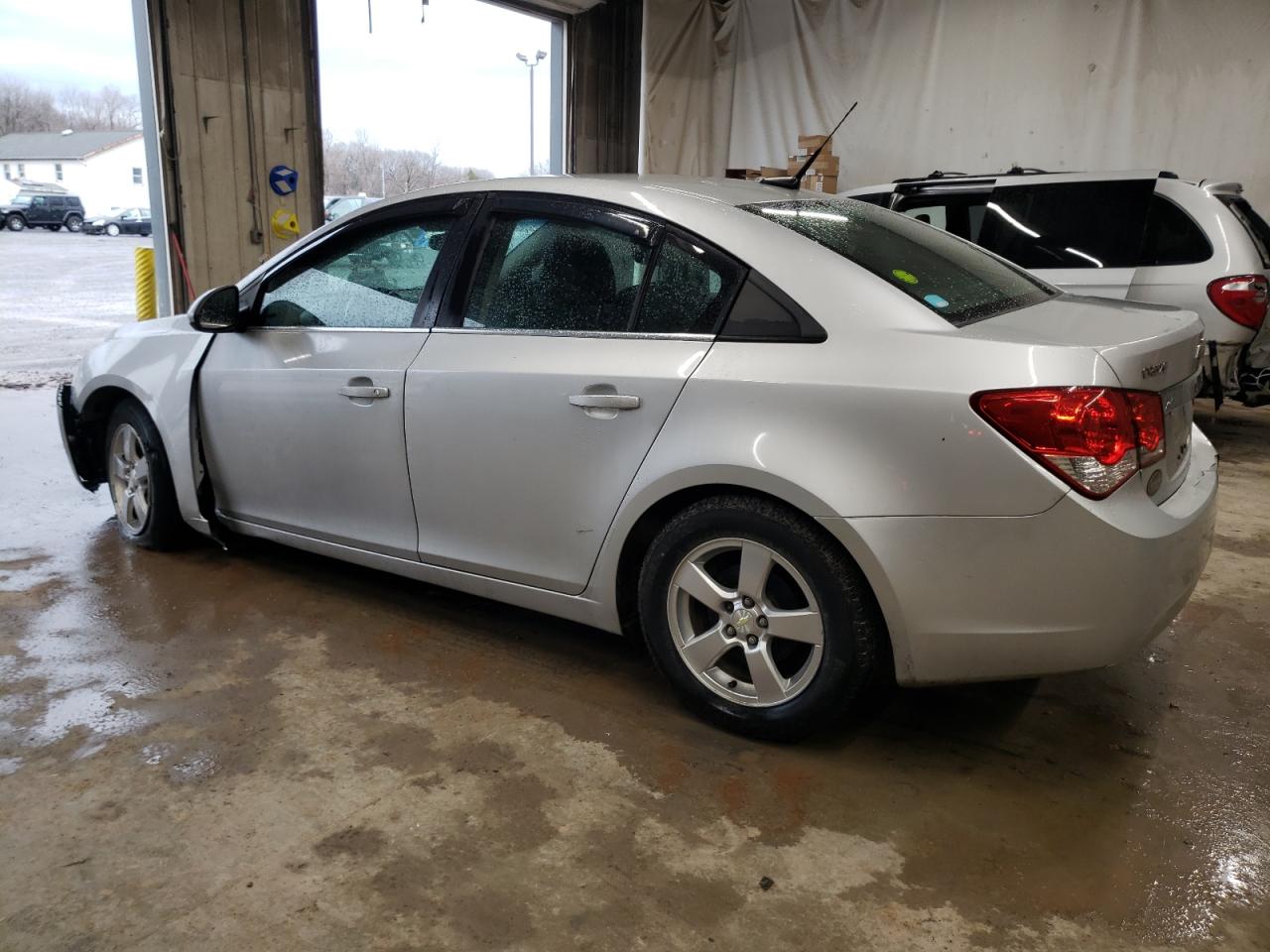 2014 Chevrolet Cruze - Image 2