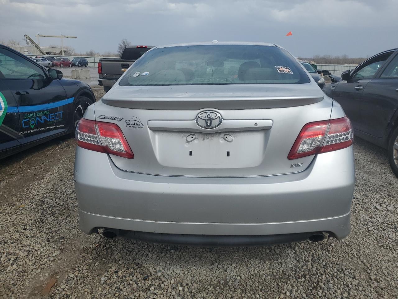 2011 Toyota Camry - Image 6
