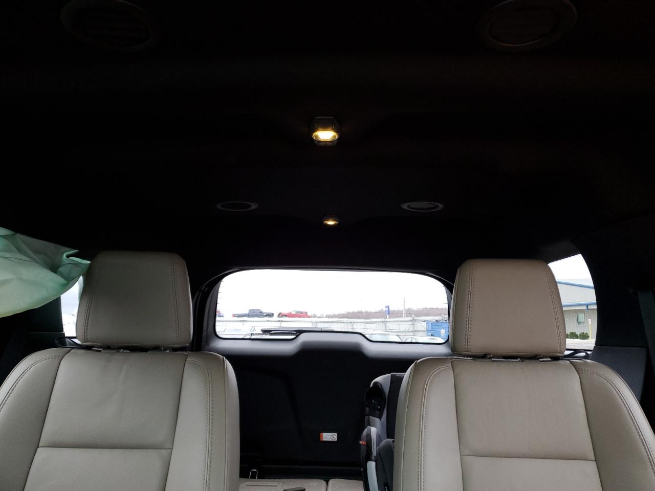 2014 Ford Explorer - Image 10