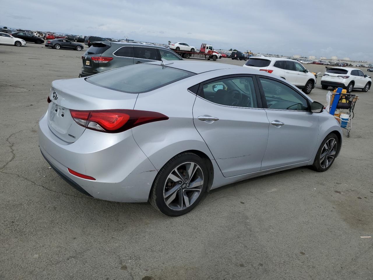 2014 Hyundai Elantra - Image 3