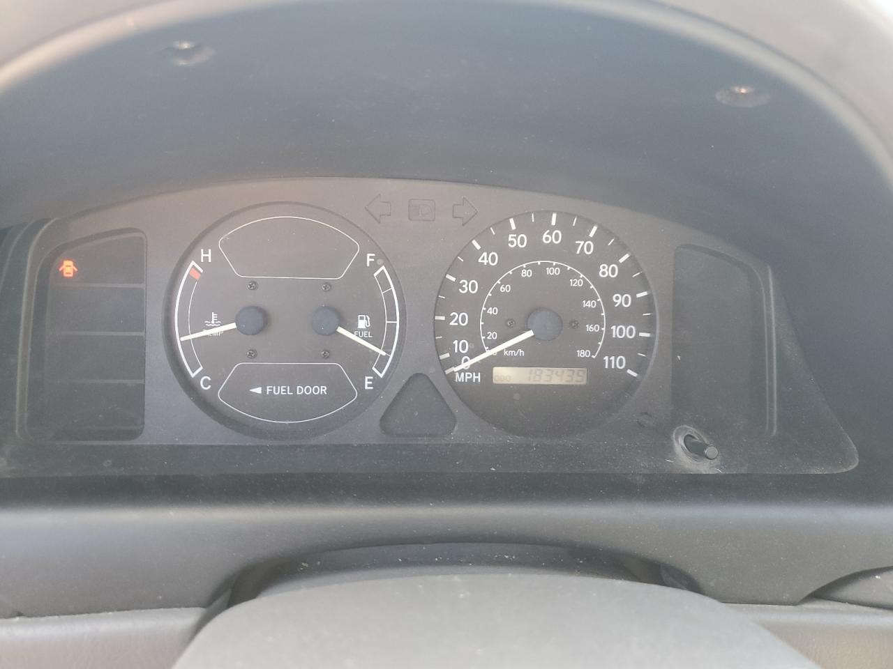 2000 Toyota Corolla - Image 9