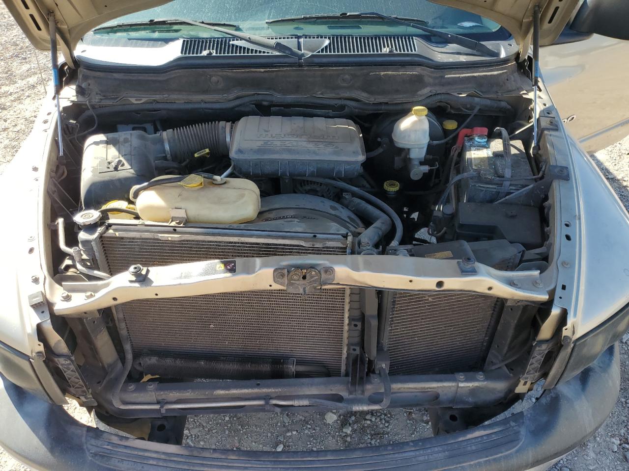 2004 Dodge Ram 1500 St VIN: 1D7HA16K74J165709 Lot: 49040075