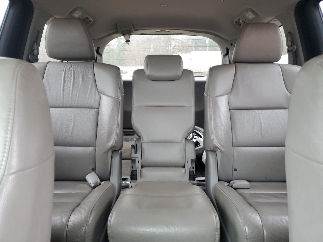 2012 Honda Odyssey - Image 10
