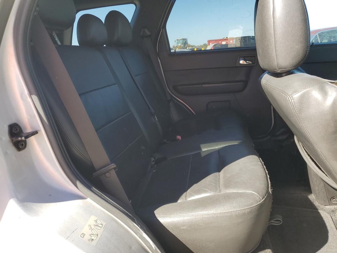 2012 Ford Escape - Image 10