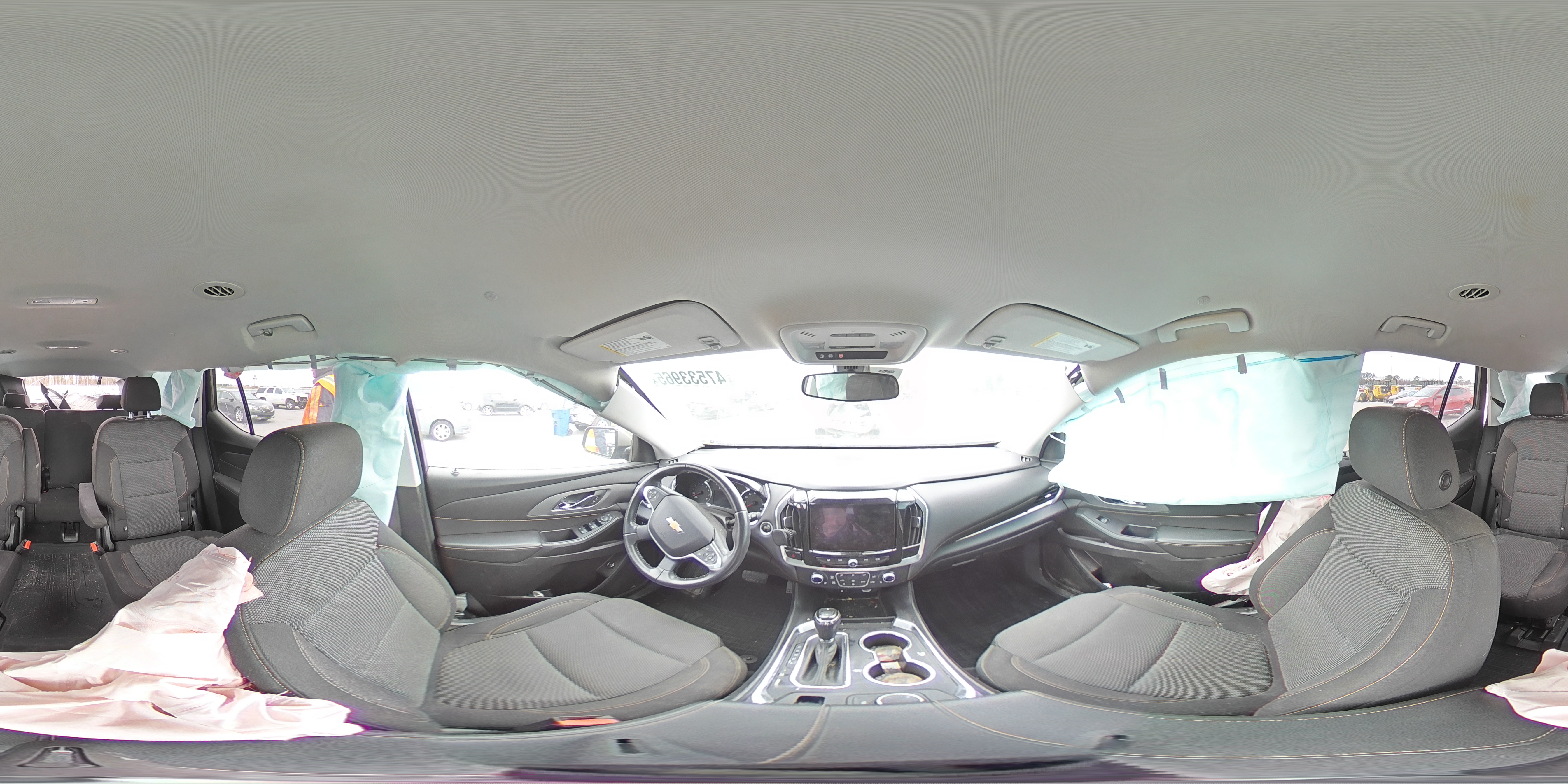 2020 Chevrolet Traverse - Image 14