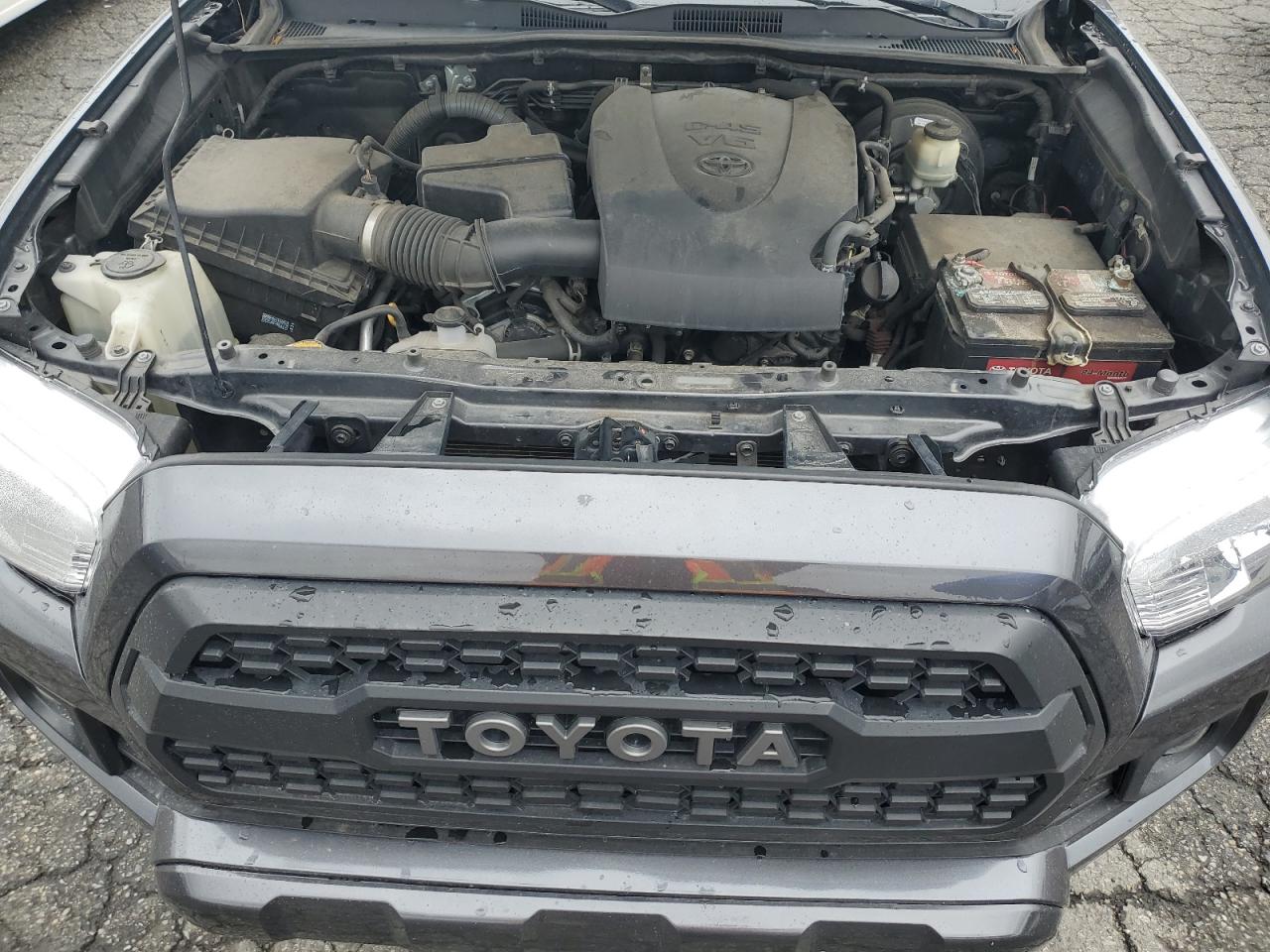 2016 Toyota Tacoma - Image 11