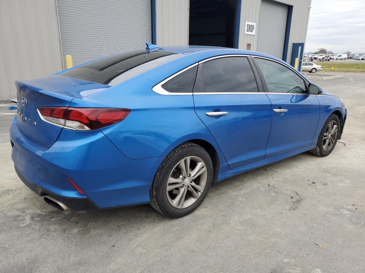 2018 Hyundai Sonata - Image 3