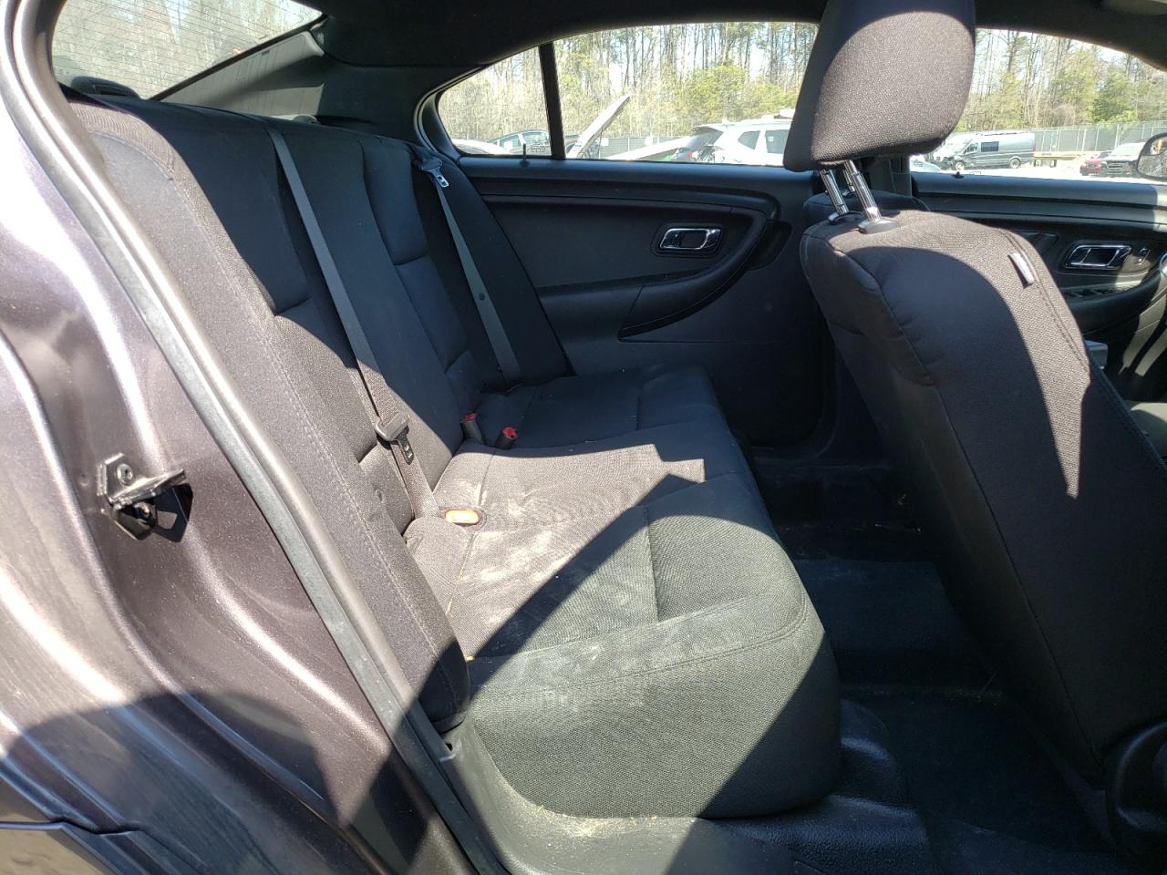 2015 Ford Taurus - Image 10