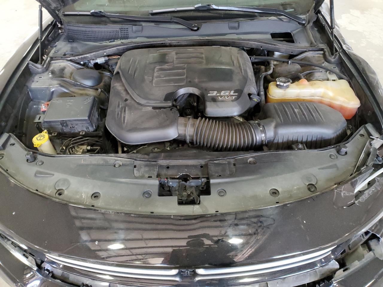 2015 Dodge Charger - Image 12