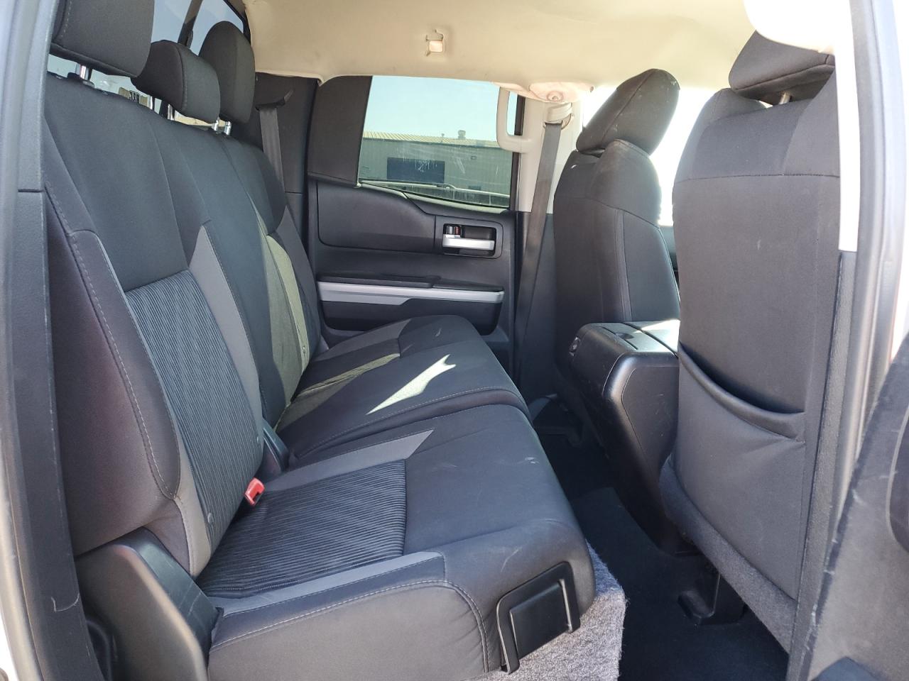 2014 Toyota Tundra - Image 10