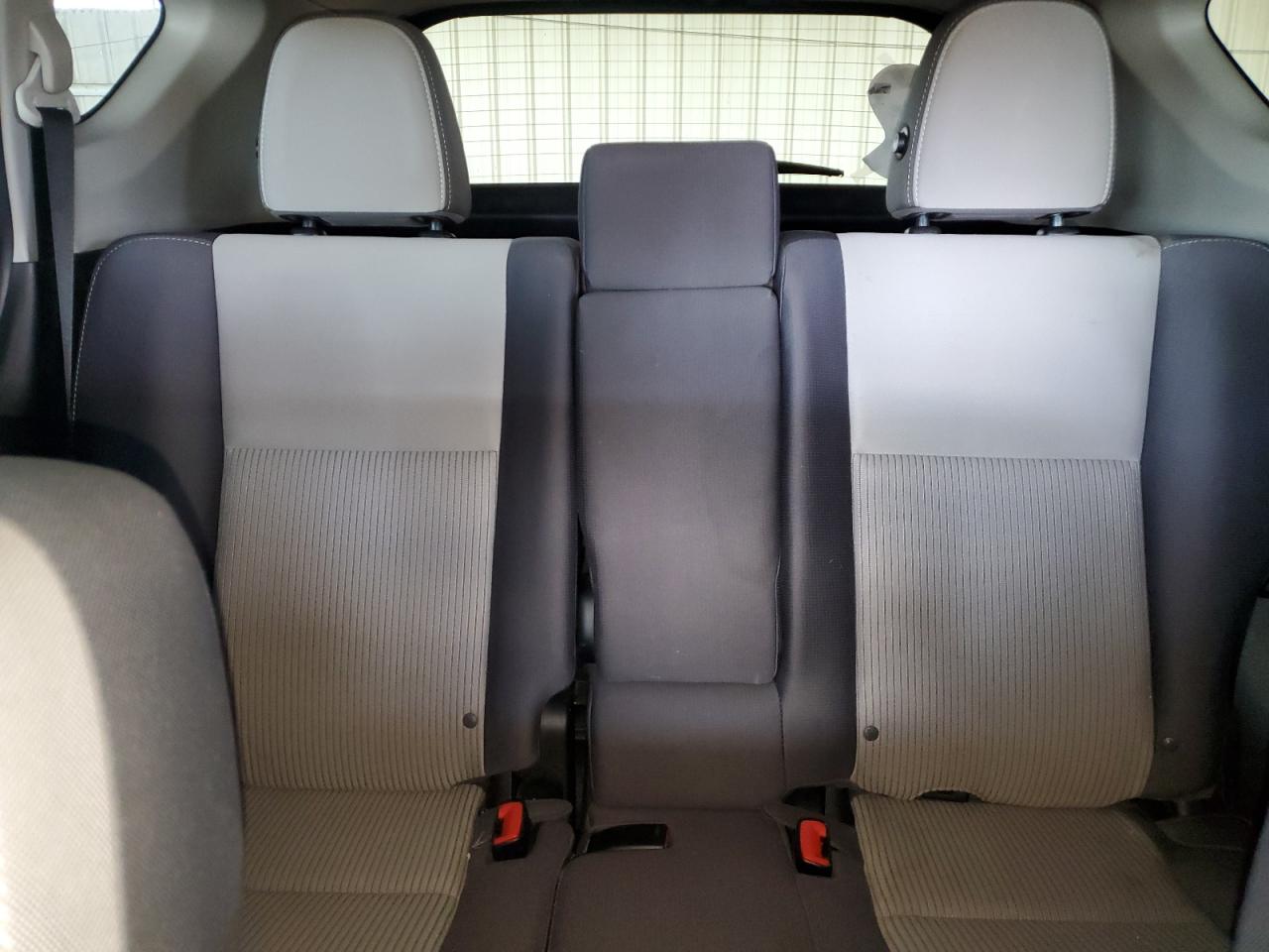 2014 Toyota RAV 4 - Image 10