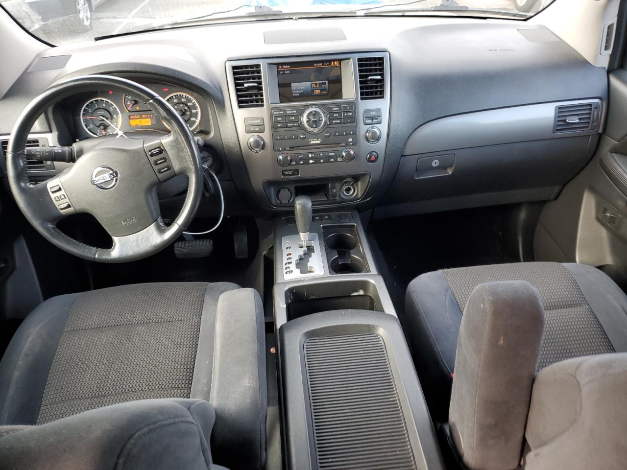 2010 Nissan Armada - Image 8