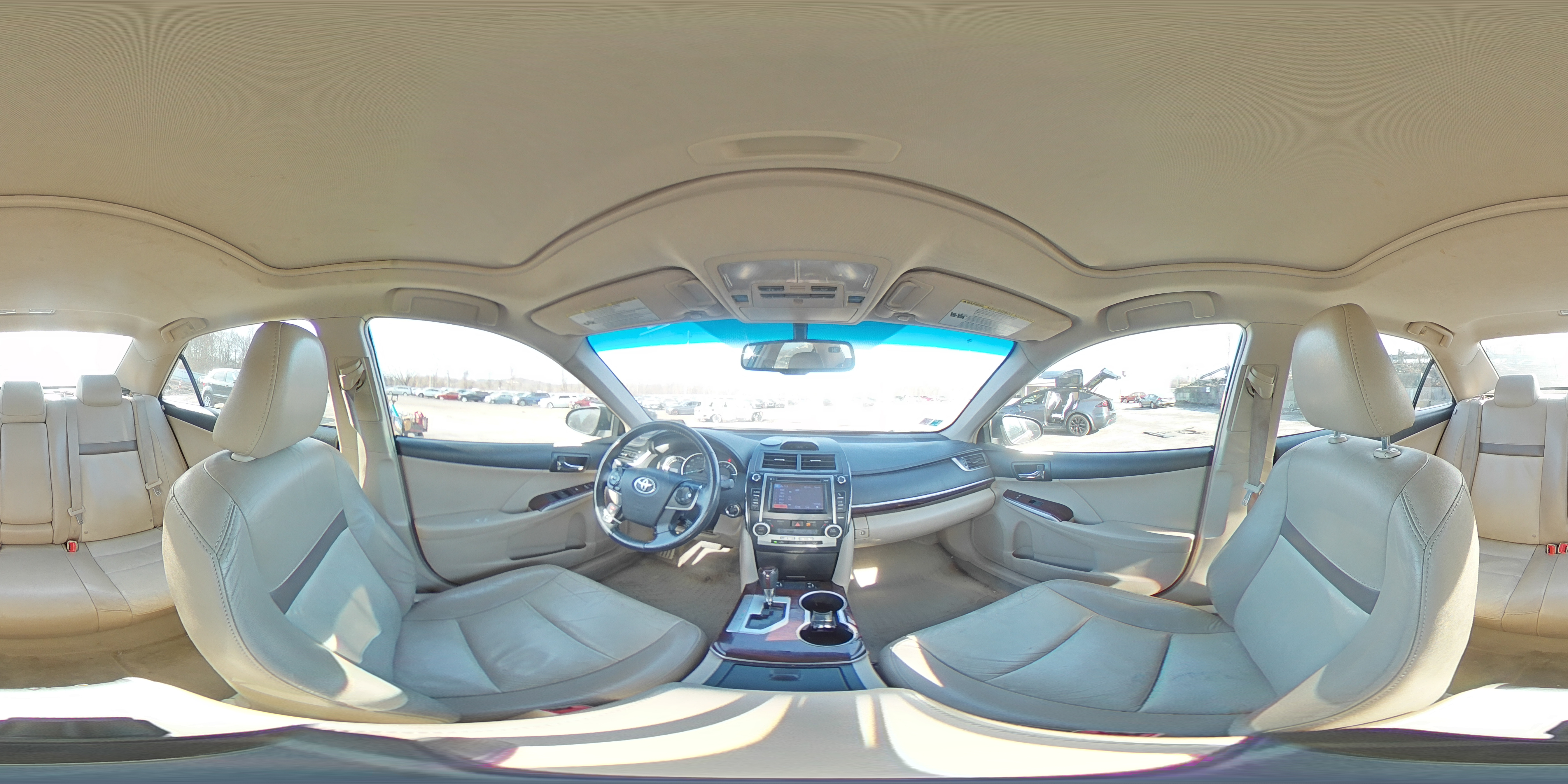 2012 Toyota Camry - Image 12