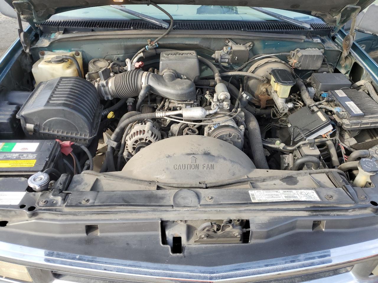 1999 Chevrolet Tahoe - Image 12