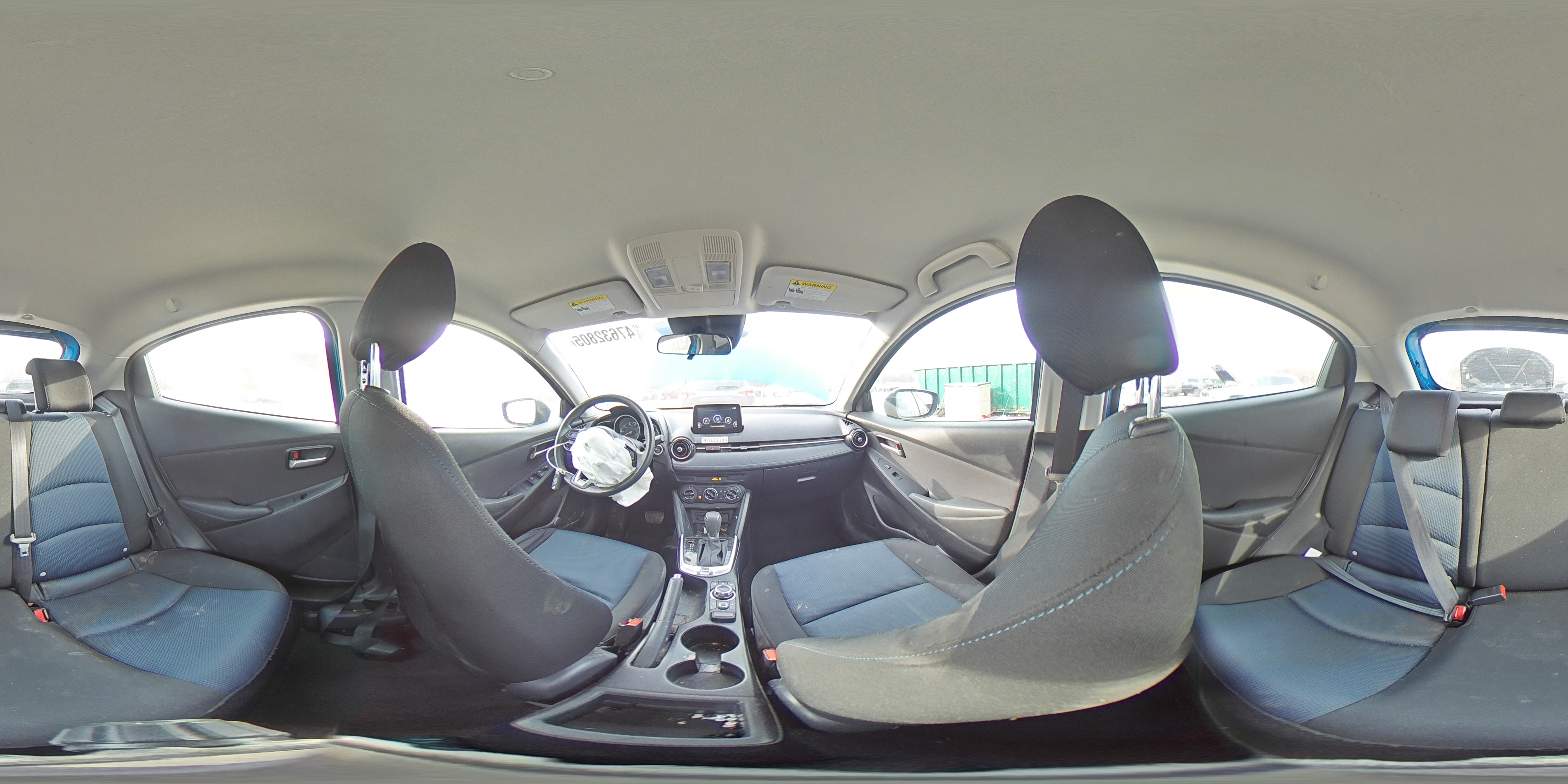 2020 Toyota Yaris - Image 13