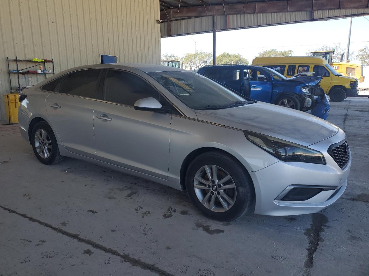 2016 Hyundai Sonata - Image 4