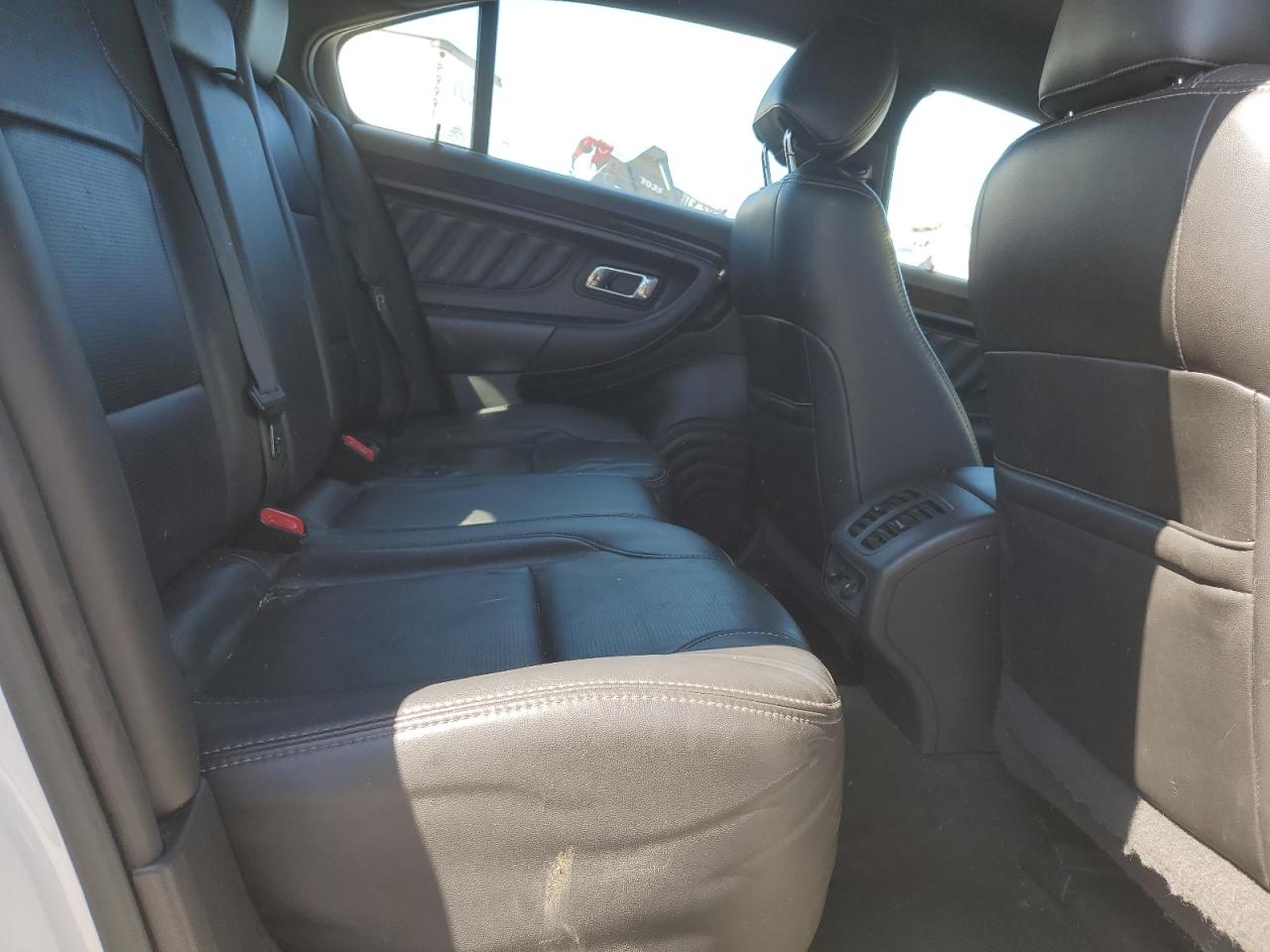 2013 Ford Taurus - Image 10