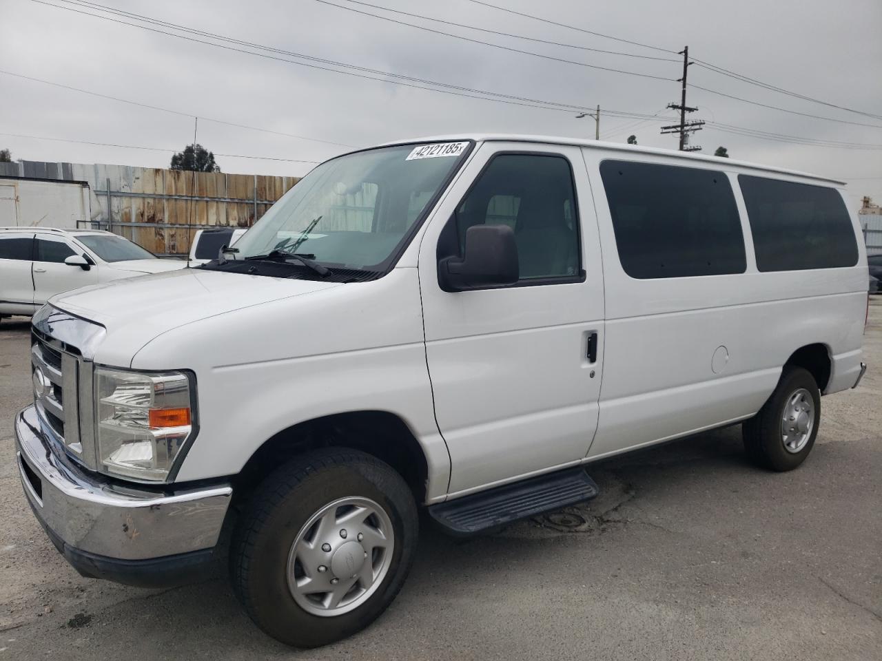 Sun Valley, CA에서 판매 중인 2014 Ford Econoline E350 Super Duty Wagon - Undercarriage