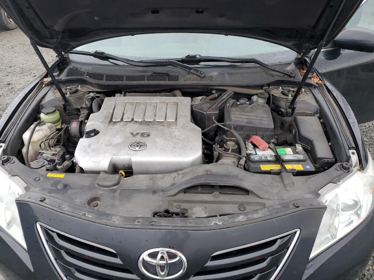 2009 Toyota Camry - Image 11