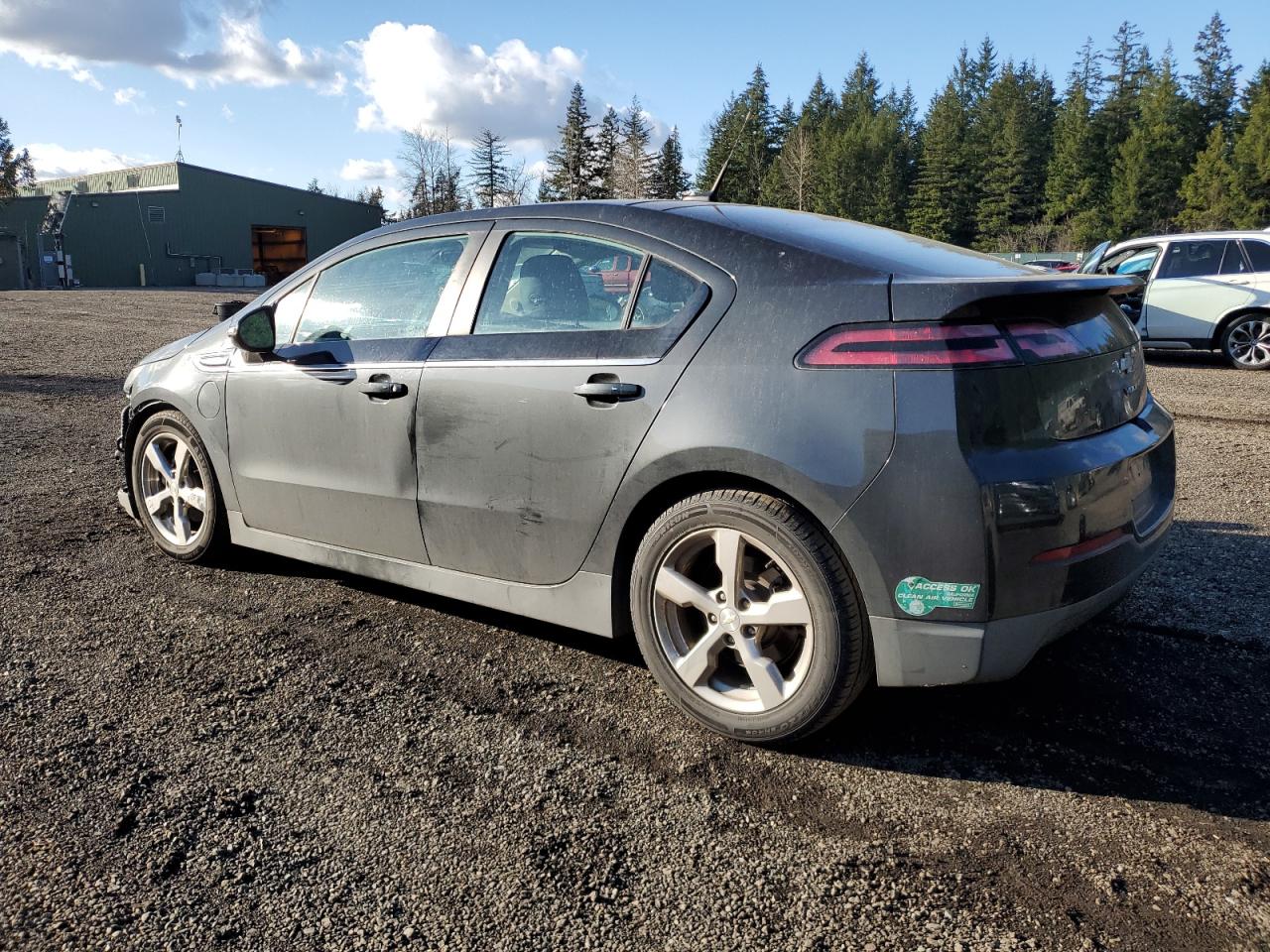 2014 Chevrolet Volt - Image 2