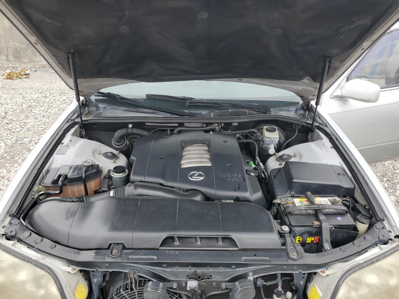 1999 Lexus LS - Image 11