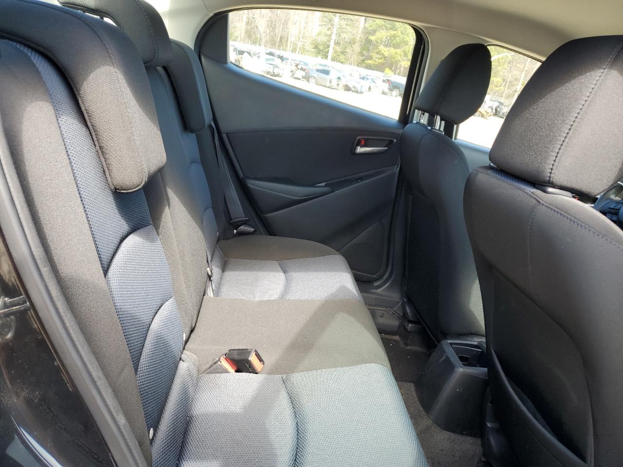 2018 Toyota Yaris - Image 11