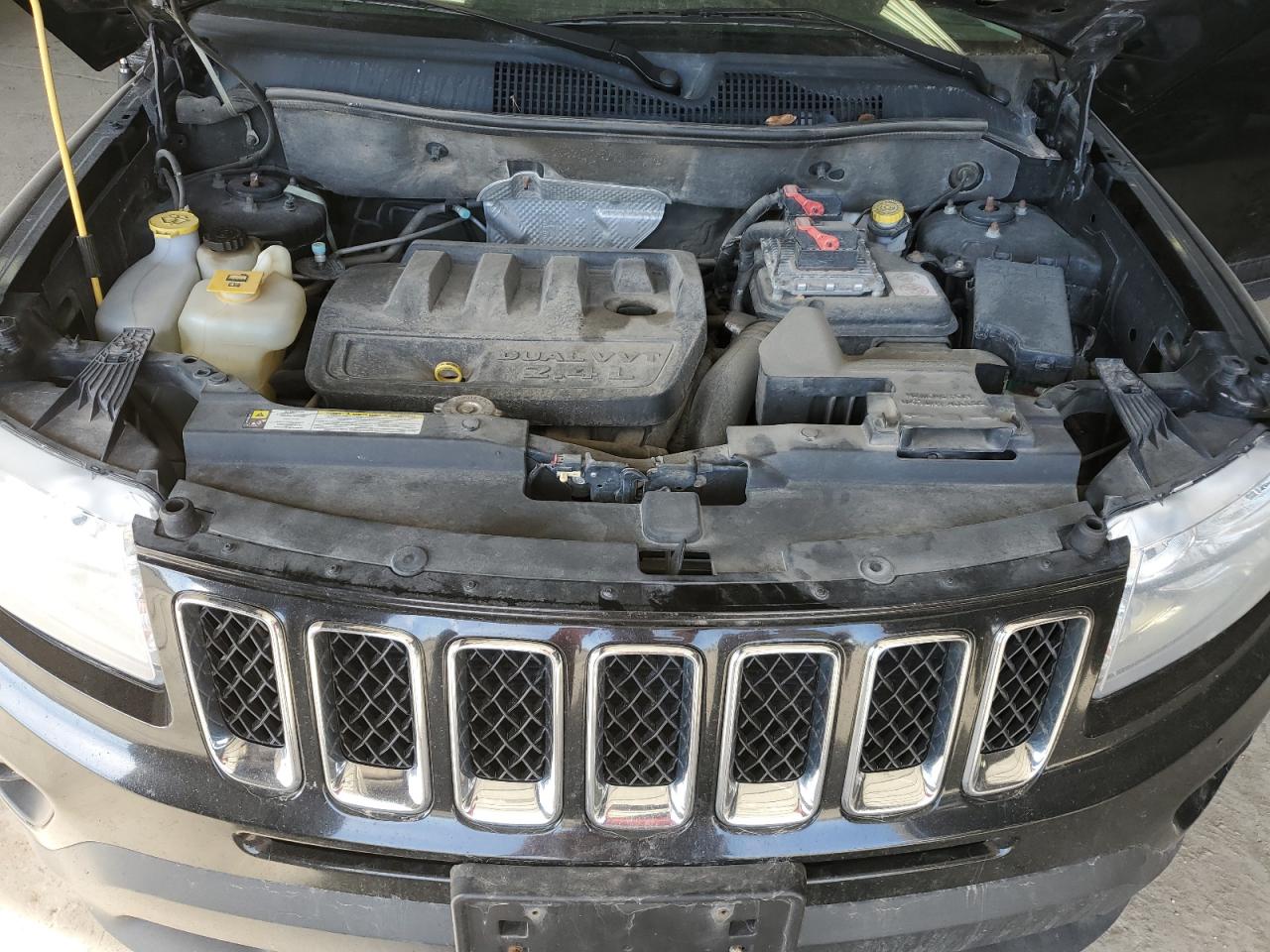2012 Jeep Compass - Image 12