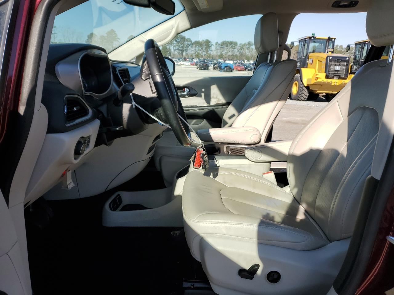 2020 Chrysler Pacifica - Image 7