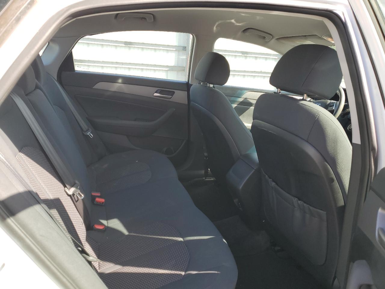 2018 Hyundai Sonata - Image 10